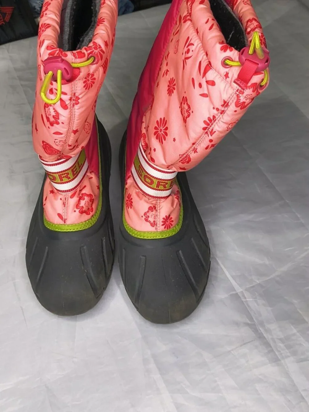 Sorel Boots Girls Youth Pink Floral Rubber Slip On Winter Snow Boots size 7